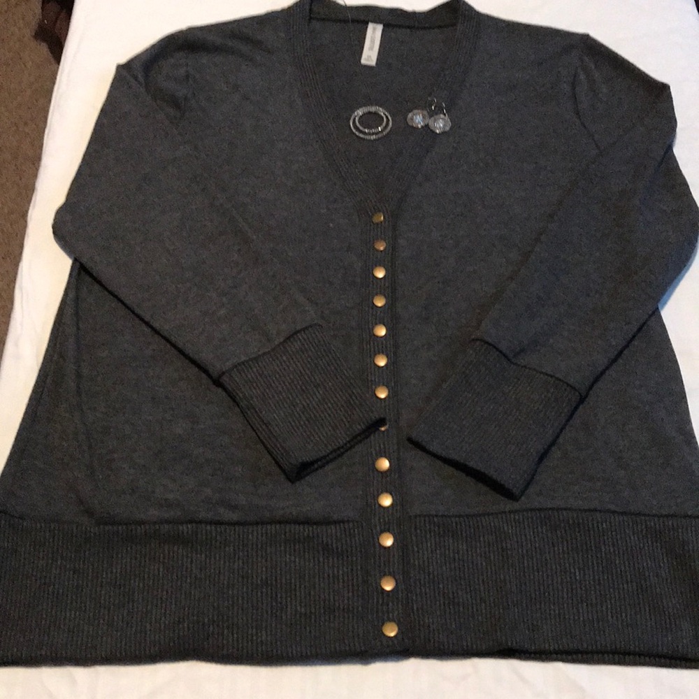 Zenana outfitters lightweight sweater
